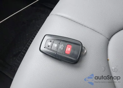 2023 Toyota Highlander Xle из США, поврежденный, VIN 5TDKDRBH8PS021965